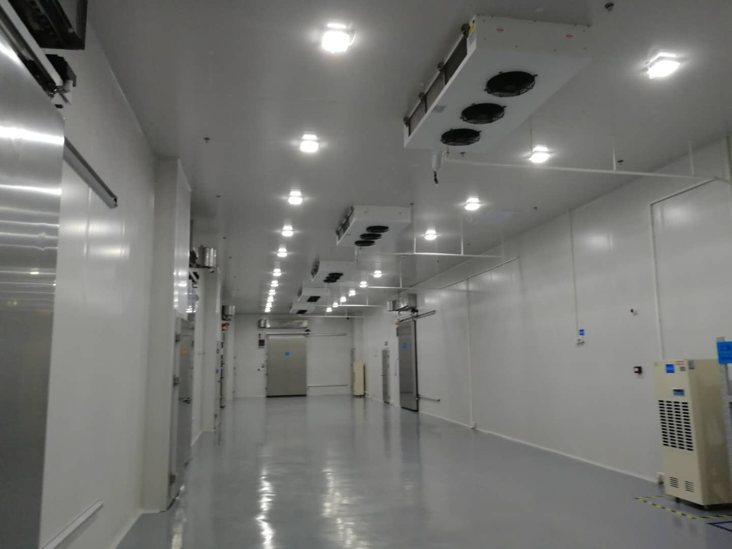 三甲醫(yī)院建造醫(yī)藥冷藏庫費(fèi)用價(jià)格是多少？